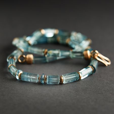 Ketten und Colliers